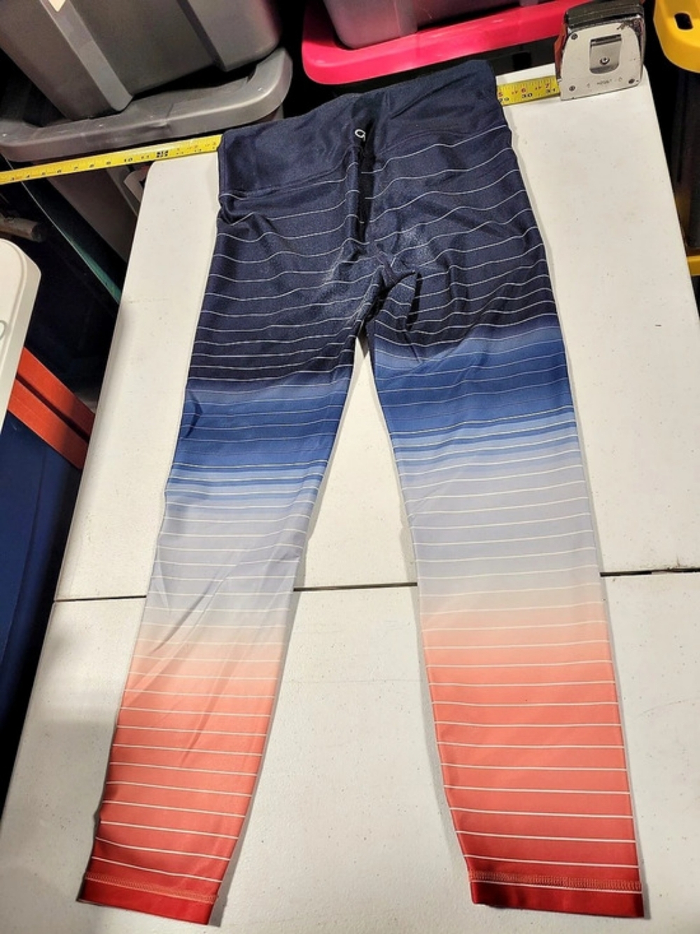 GapFit Blackout Technology Striped Athletic Pants in Blue & Red Small - Picture 2 of 3
